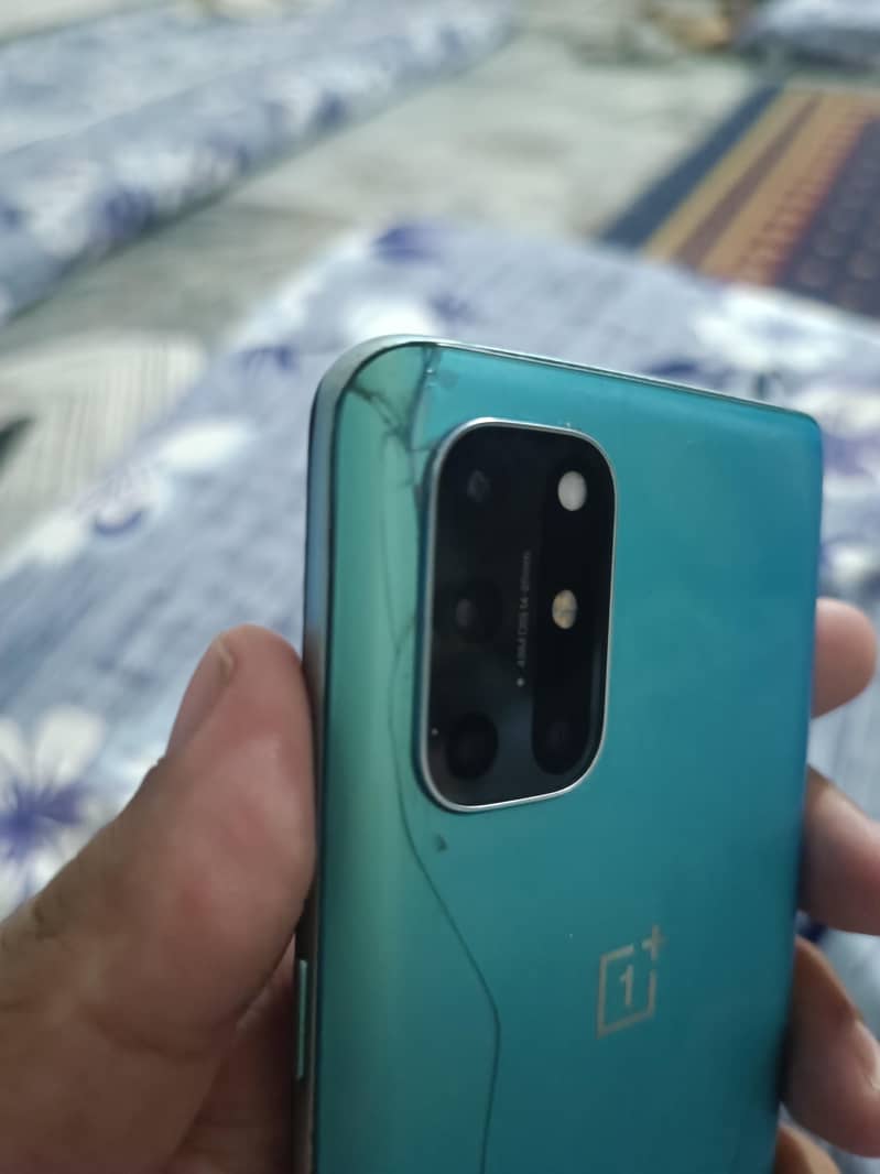 One Plus 8T 4