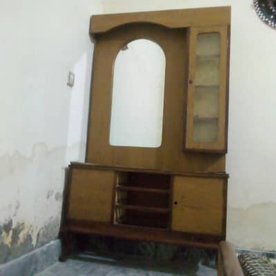Dressing table