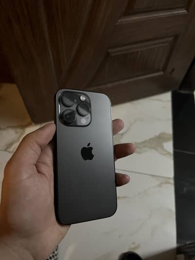 Apple iPhone 14 Pro factory unlock non pta.    Iphone 12 pro max 14