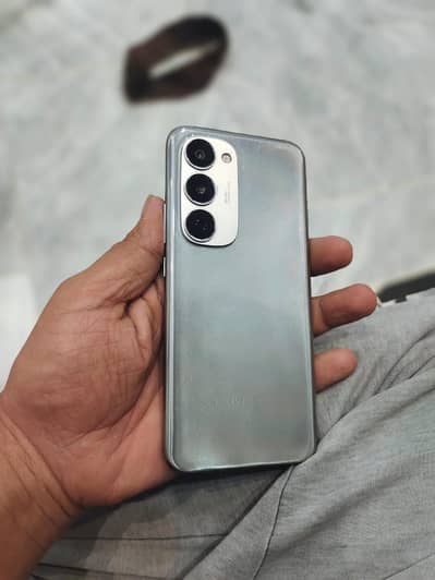 Tecno spark 40 pro plus