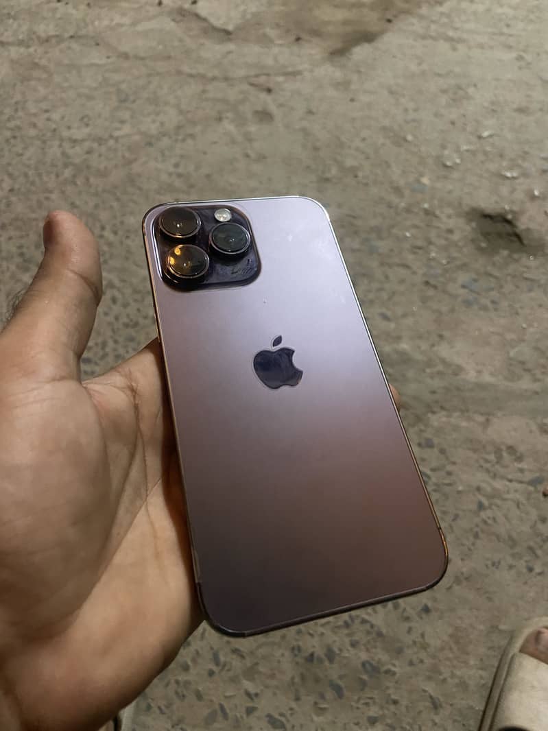 Apple iPhone 14 Pro Max 0