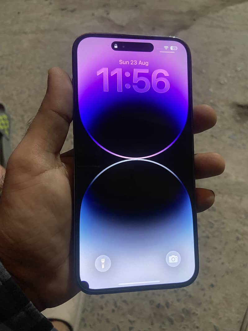 Apple iPhone 14 Pro Max 1