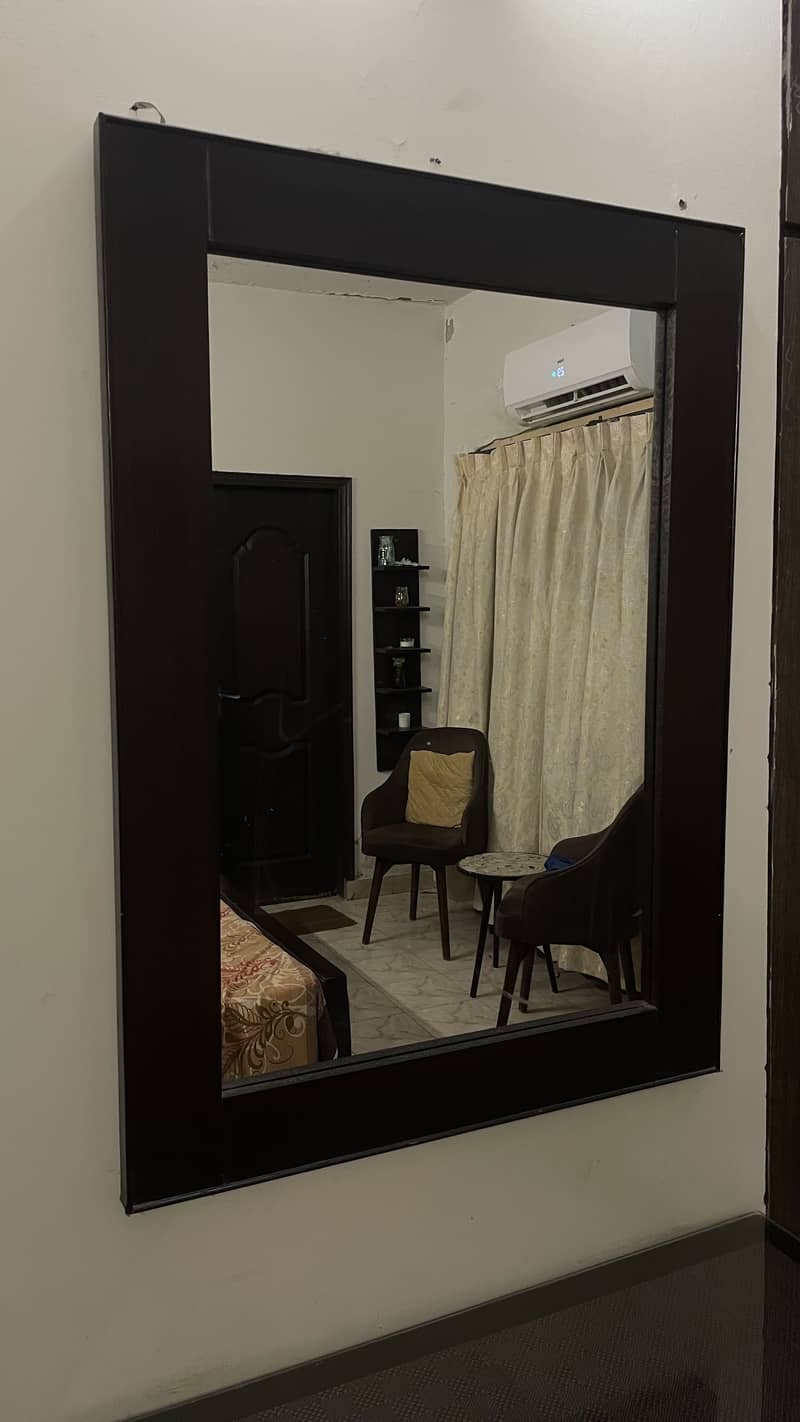 Dressing table with mirror 1