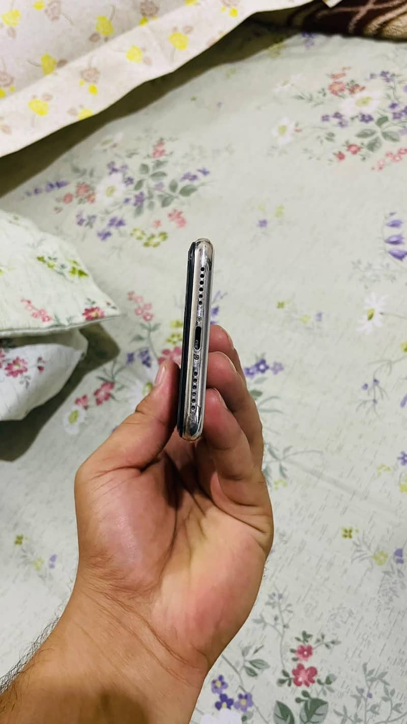 Apple iPhone X 1