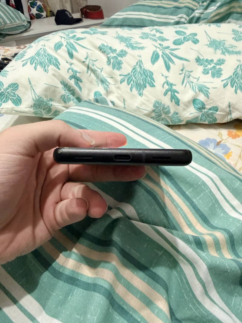 Google Pixel 6a 4