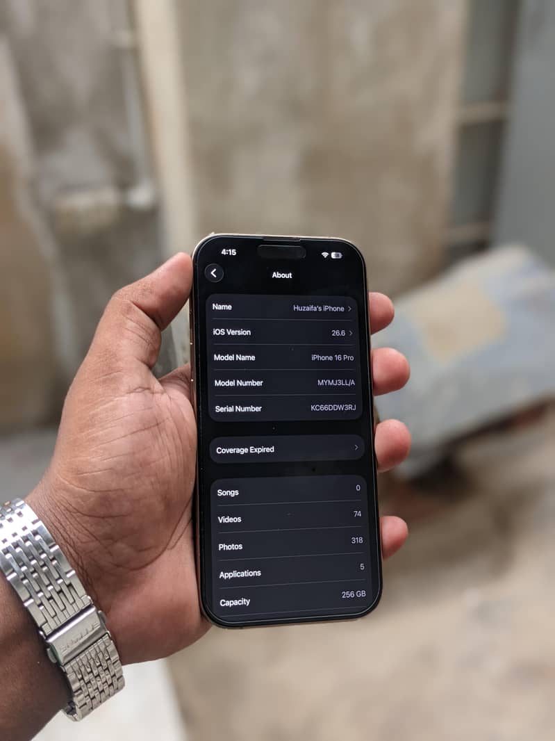 Apple iPhone 16 Pro 8