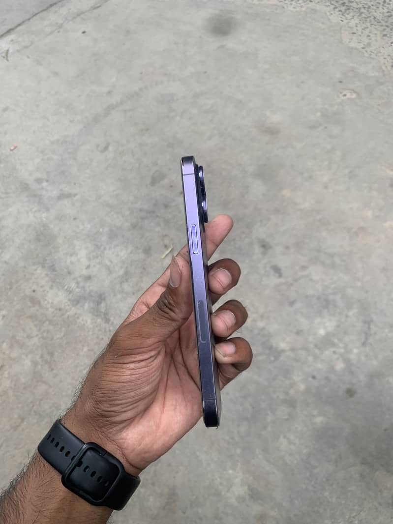 iphone 14 pro max 2