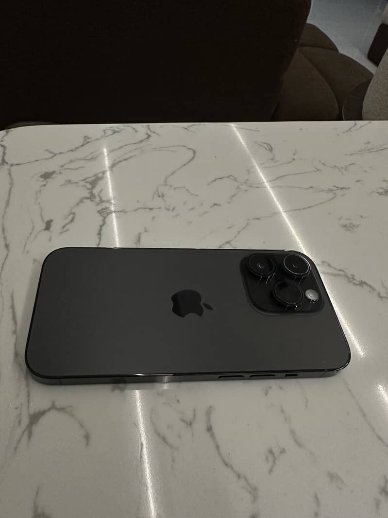 Apple iPhone 14 Pro 1