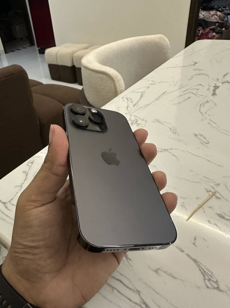 Apple iPhone 14 Pro 3