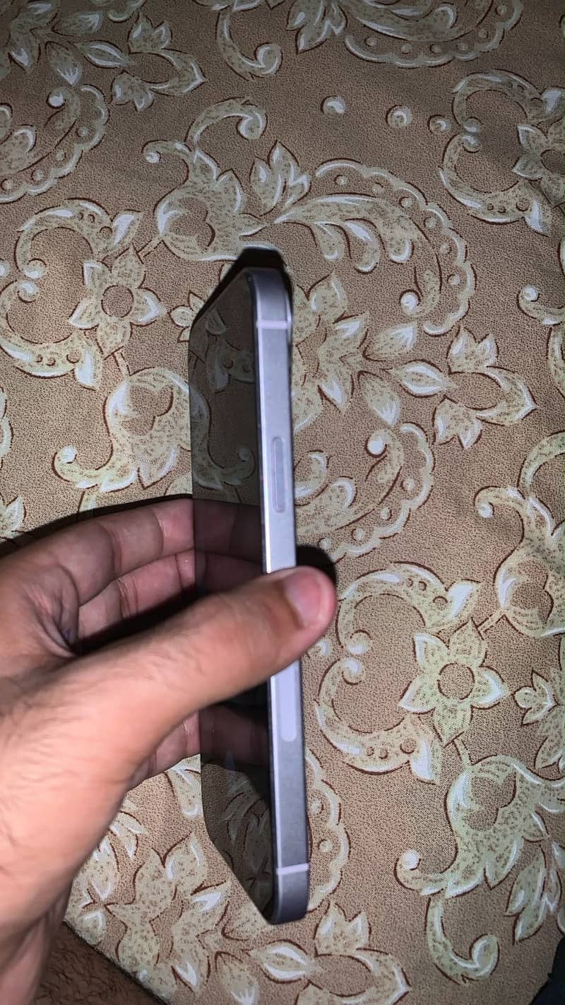 Apple iPhone 14 plus 1