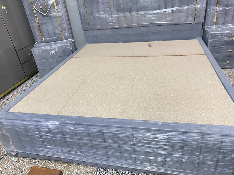 King size Bed 1