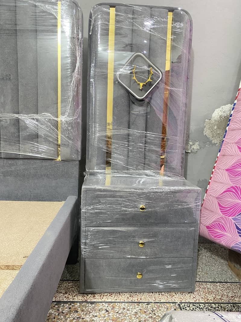 King size Bed 3