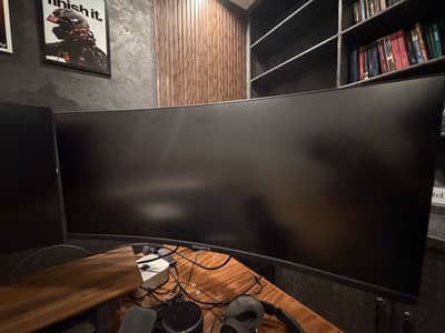G34WQC Ultrawide Gaming Monitor 34”