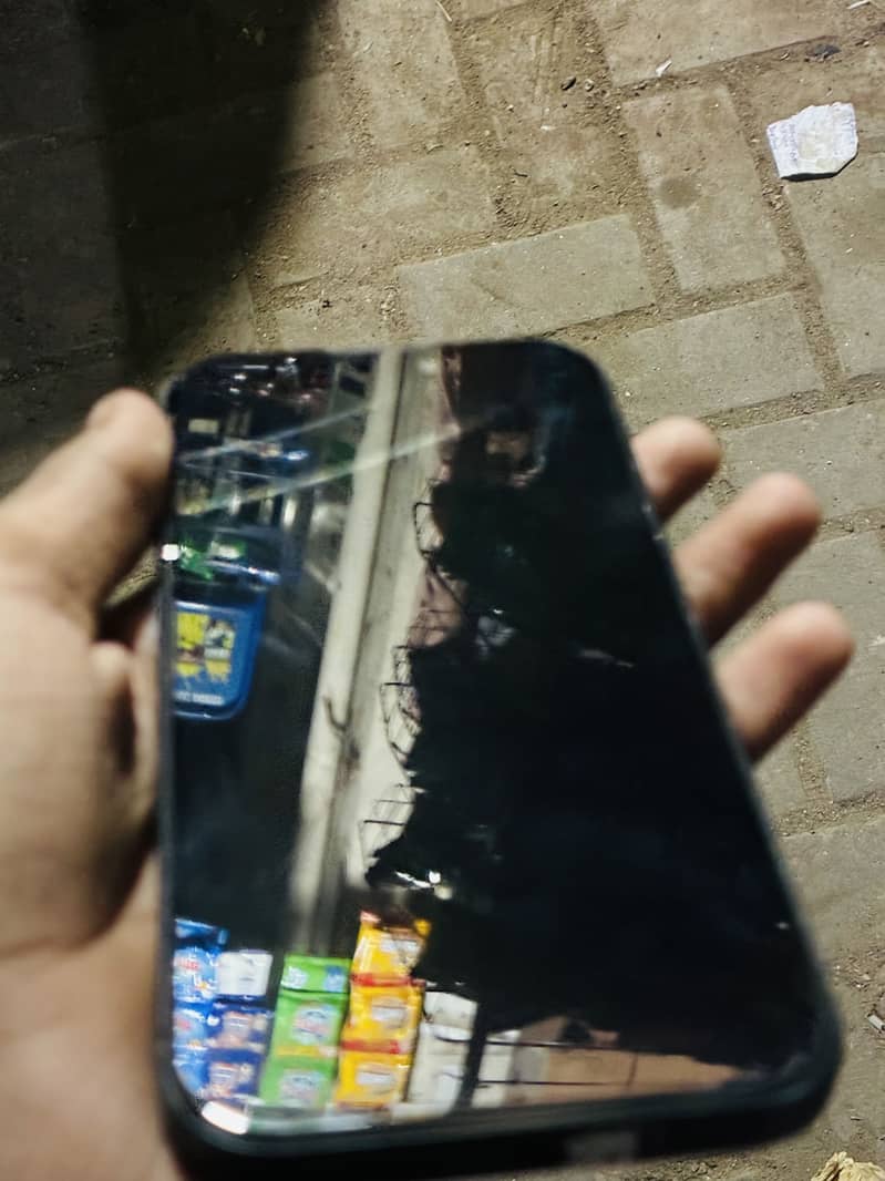 Apple iPhone 15 6