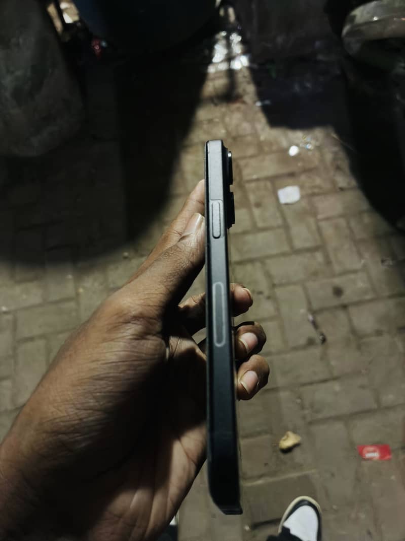 Apple iPhone 15 7
