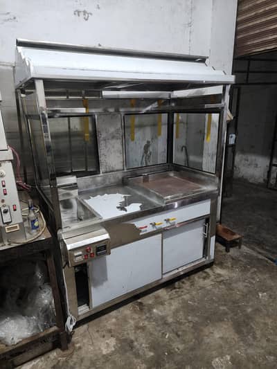 Shawarma Counter 5.30 ft | hot plate & fryer | 18 gauge