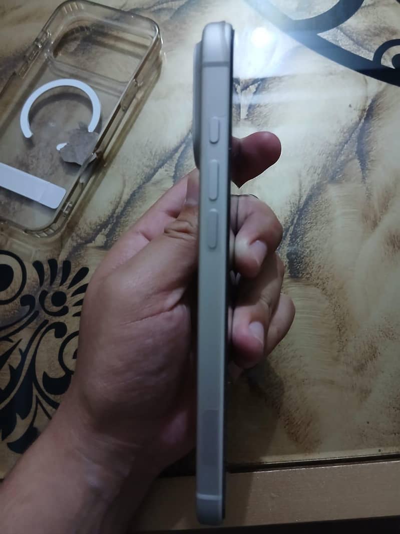 Apple iPhone 17 Pro Max 1