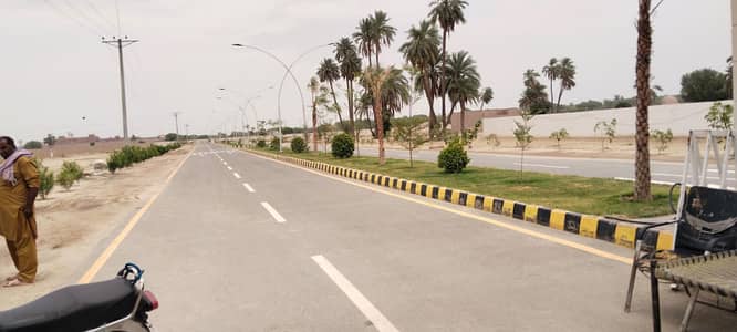 Government employer Housing Society hasilpur Road 5 Marly plot for sale Park facing