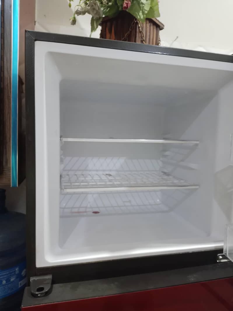 HAIER REFRIGERATOR 3