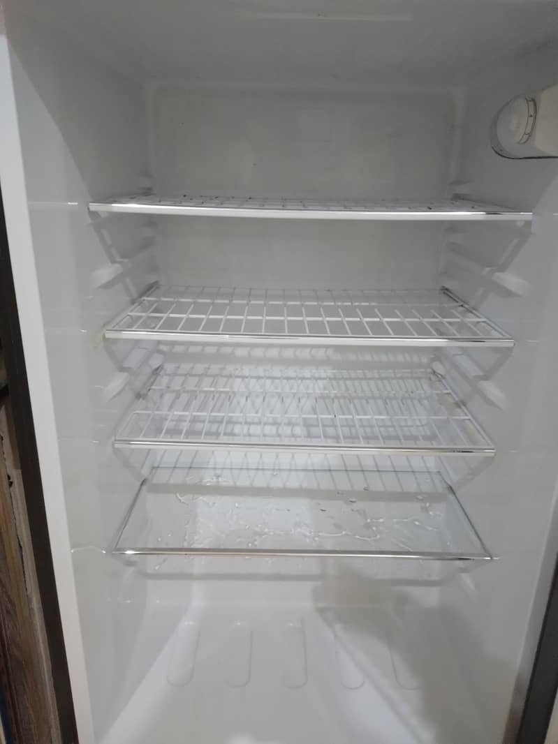 HAIER REFRIGERATOR 5