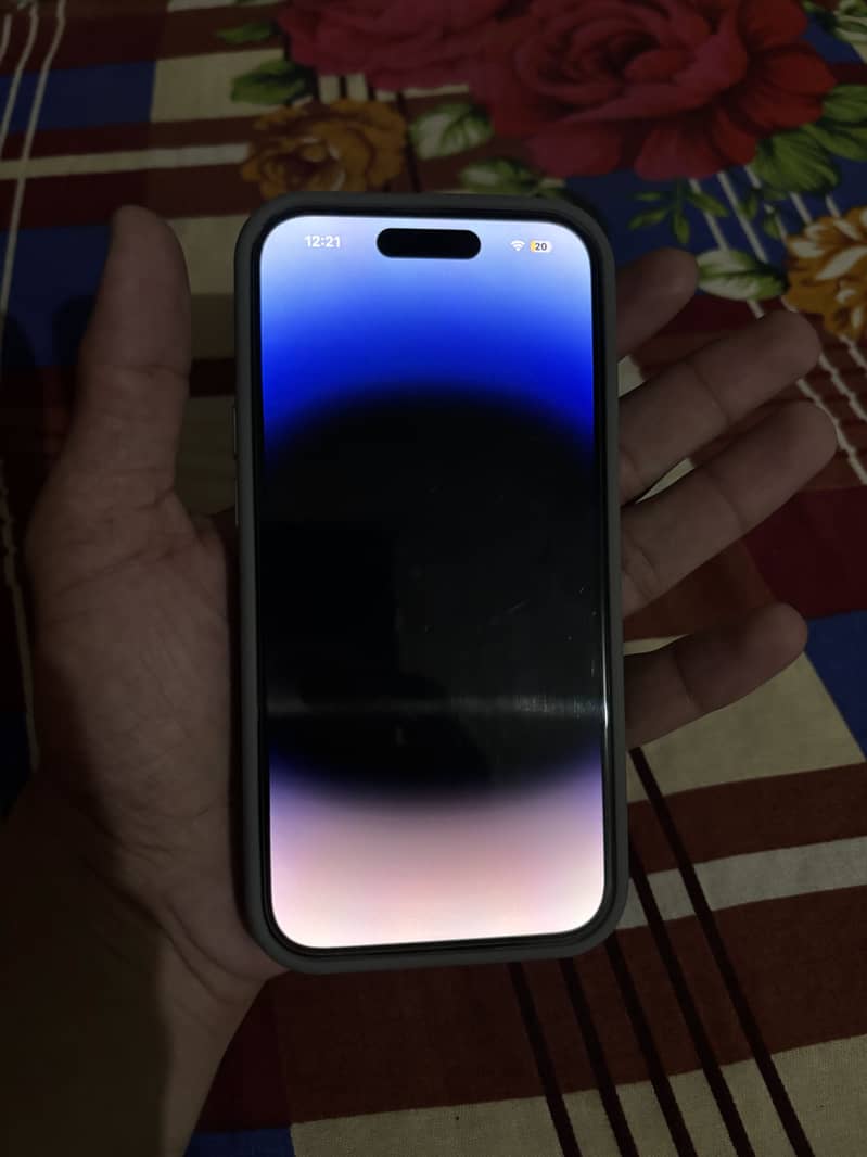 Apple iPhone 14 Pro 1
