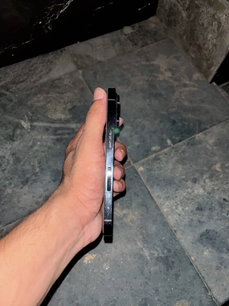 Apple iPhone 14 Pro 3