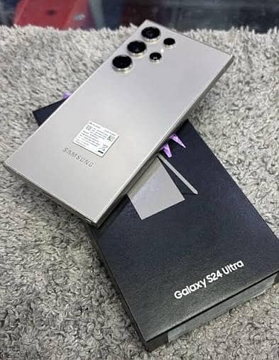 Samsung Galaxy s24 ultra mobile phone complete box