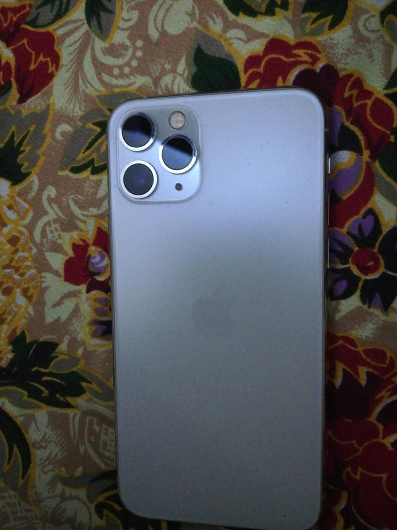 Apple iPhone 11 Pro 1