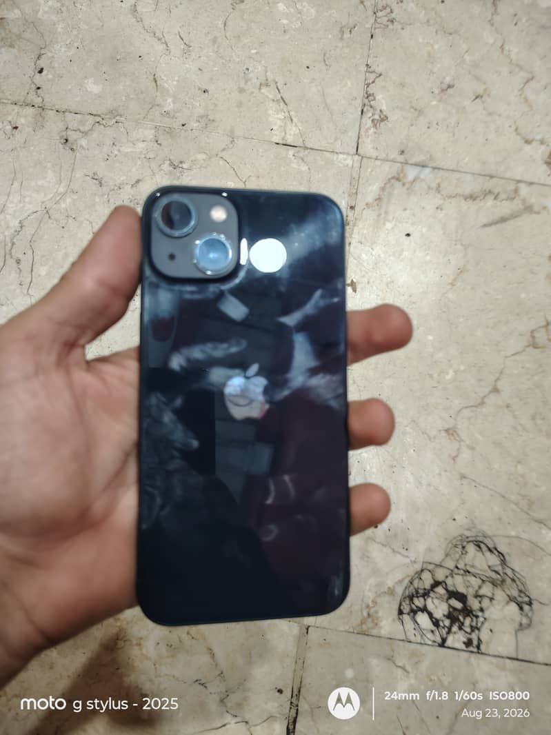 Apple iPhone 13 6
