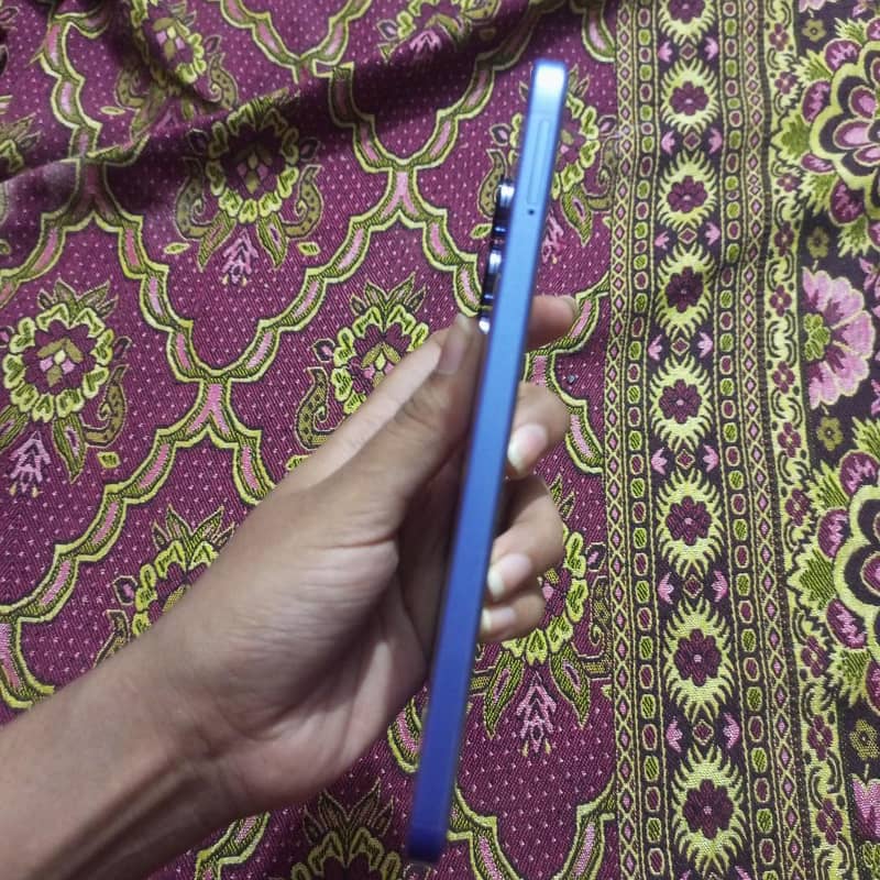 Tecno spark 40 pro 8