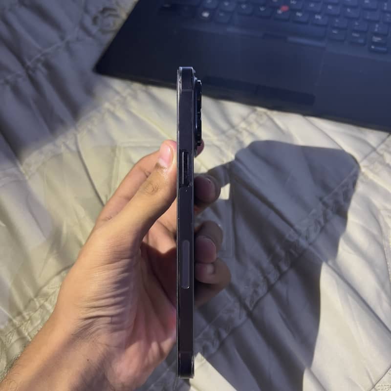 Apple iPhone 14 Pro Max 2