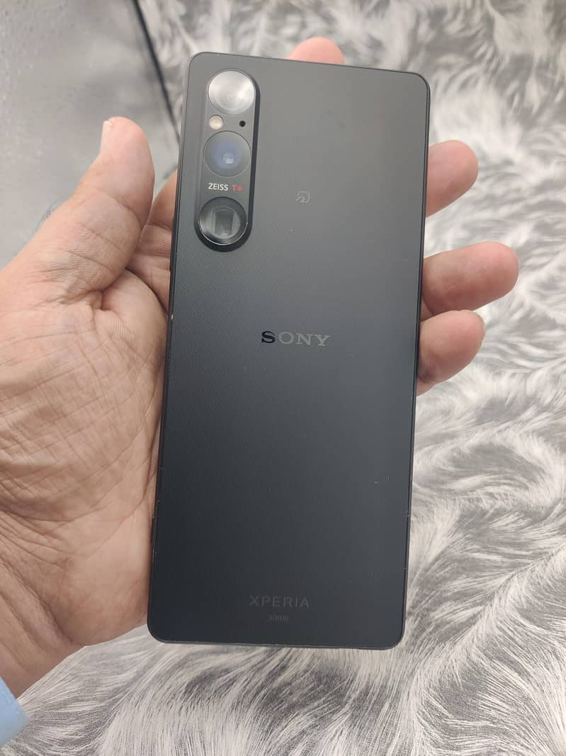 Sony 1 V 3