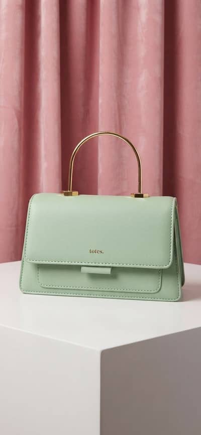 Mint Green Tote bag (10/10 condition)