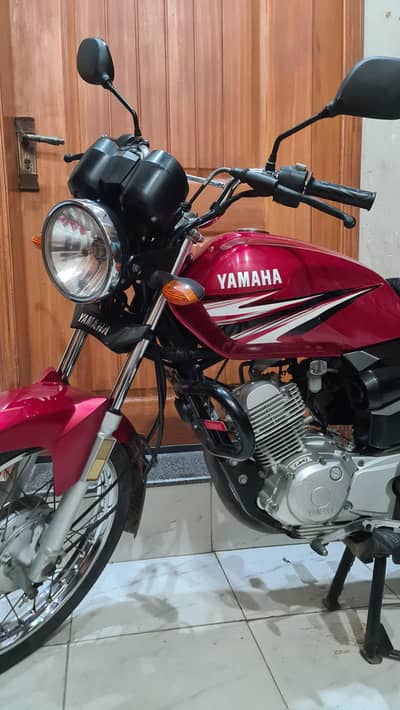 YAMAHA YB 125Z