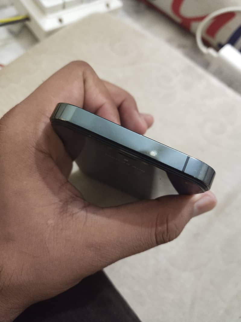 Apple iPhone 12 Pro 6