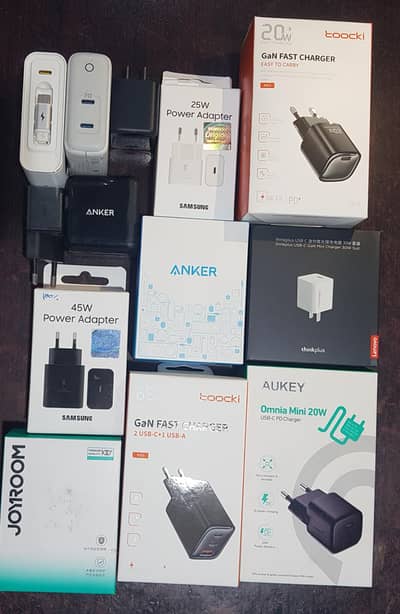 good collection of travel adopters available