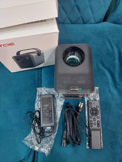 ETOE D2 EVO 4K supported full android  HD , projector UK imported