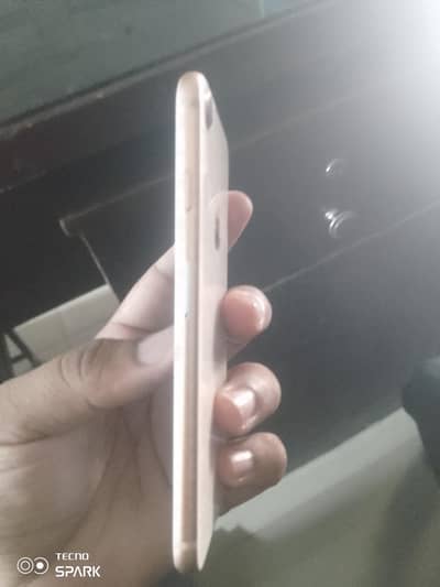 Apple iPhone 8