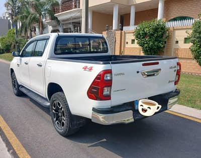 Toyota revo