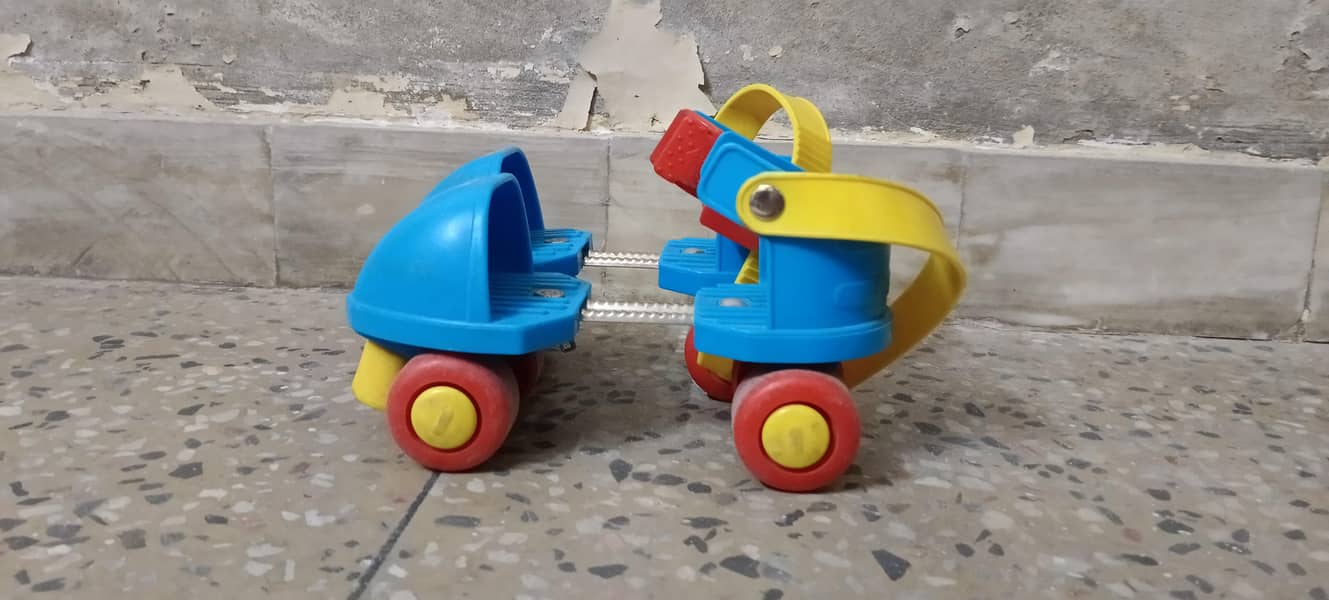 roller skates  2