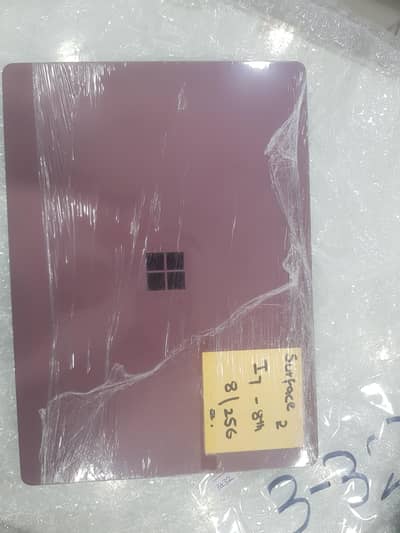 Surface laptop 2 Laptop go  8 128 i 5 10 gen  10 by 10s