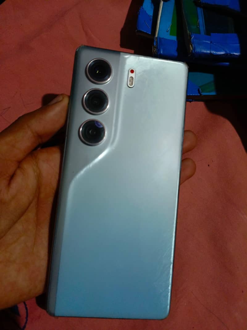 Tecno CAMON 40 4
