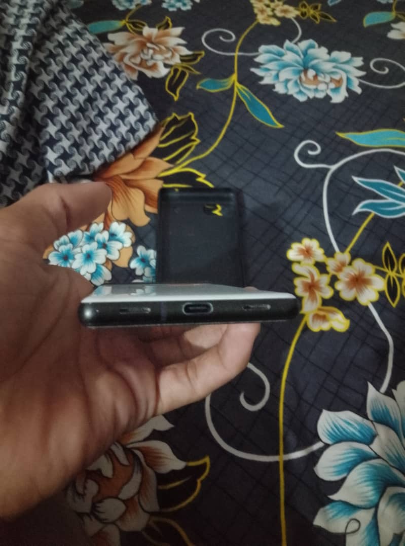 Google Pixel 6a 1