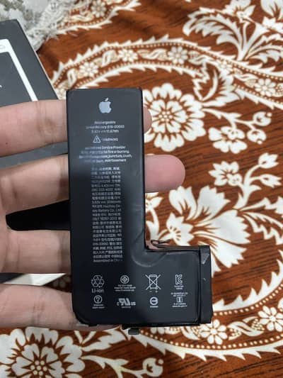 11 pro original battery