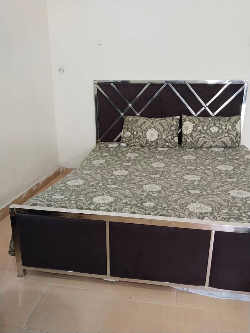 iron bed 2