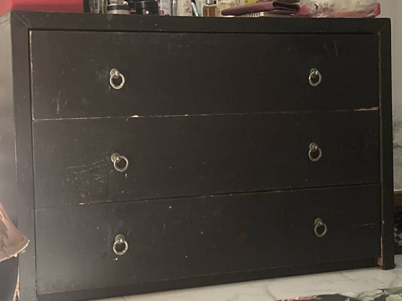 Dressing table 0