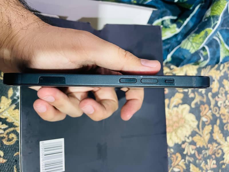 Apple iPhone 14 2