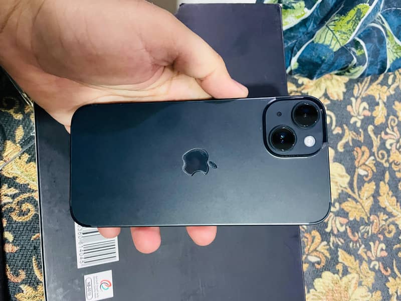 Apple iPhone 14 3
