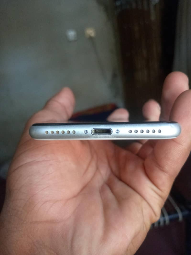 Apple iPhone SE 2