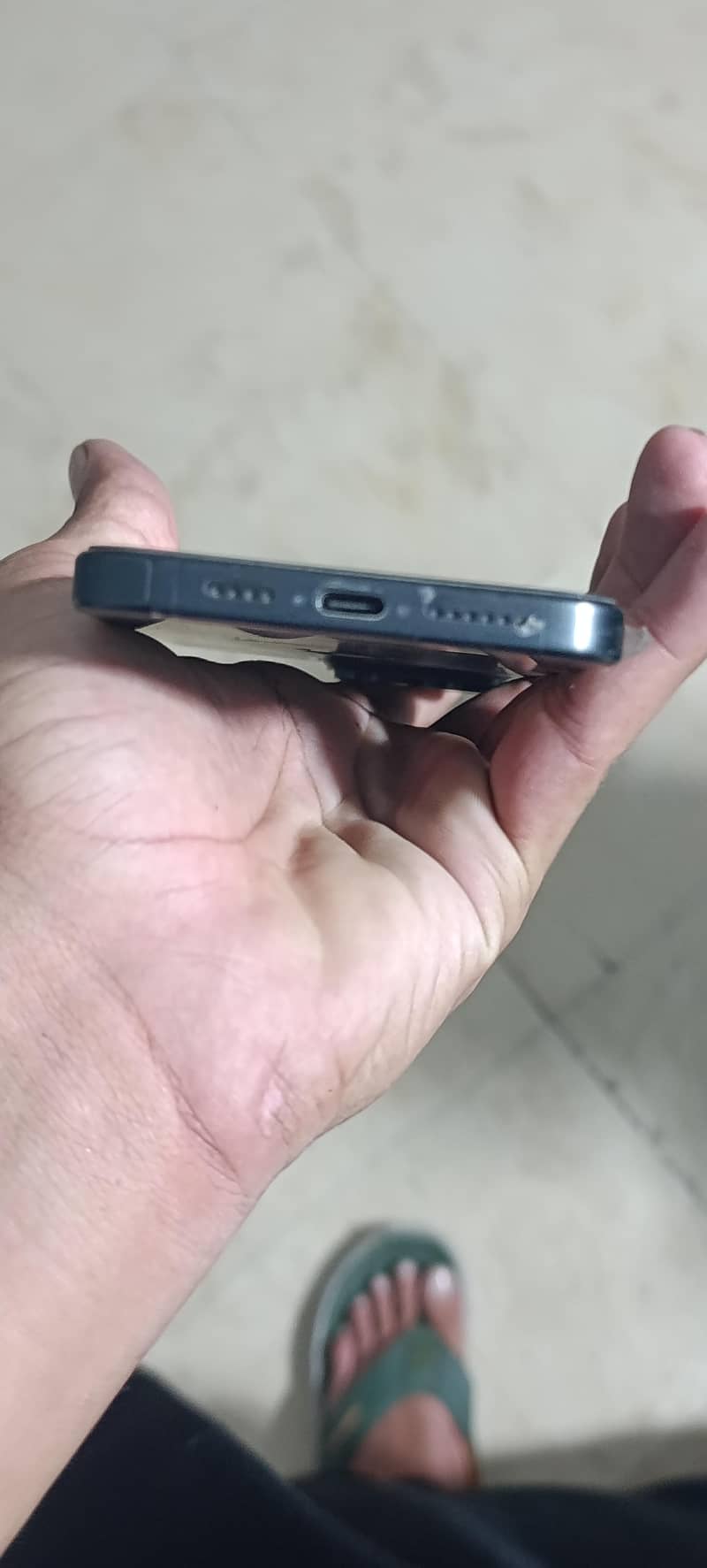 Apple iPhone 15 Pro Max 2